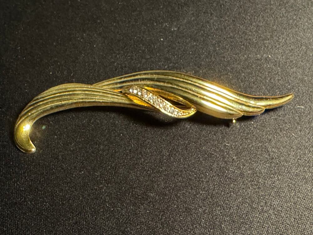 Vintage Gold Tone Swoosh Bar Brooch with Rhinestones